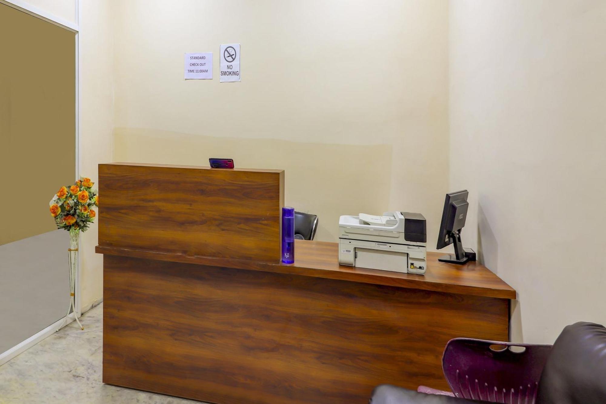 Hotel O Rsquare Elite Sururnagar Ngoại thất bức ảnh