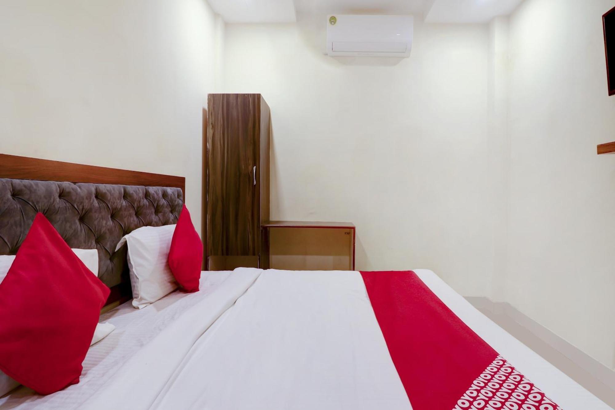Hotel O Rsquare Elite Sururnagar Ngoại thất bức ảnh