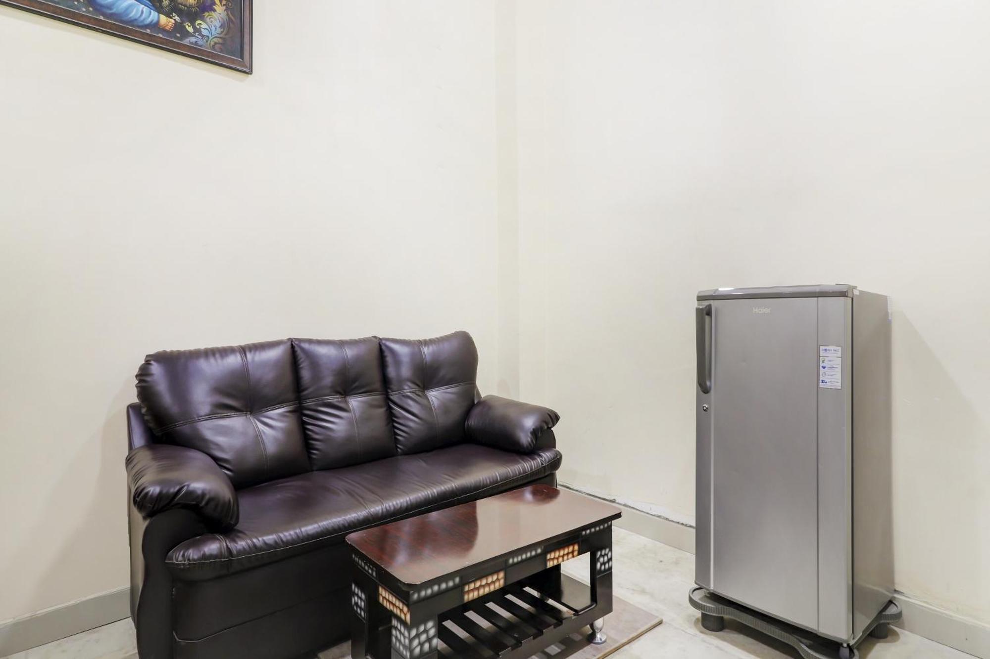 Hotel O Rsquare Elite Sururnagar Ngoại thất bức ảnh