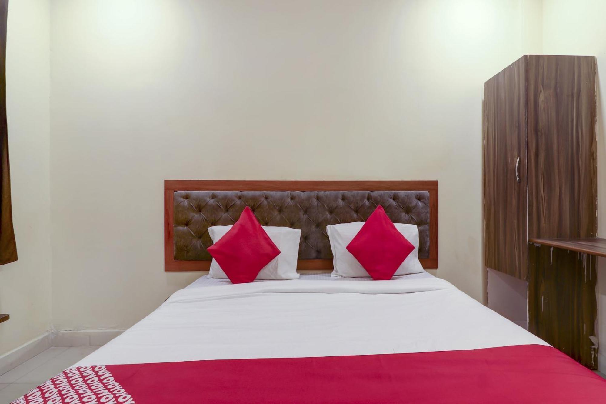 Hotel O Rsquare Elite Sururnagar Ngoại thất bức ảnh